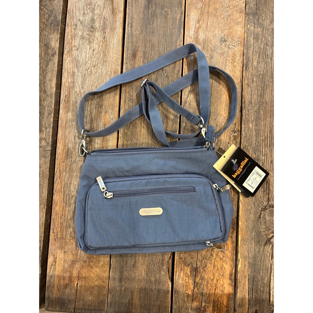 Baggallini everyday bag bagg